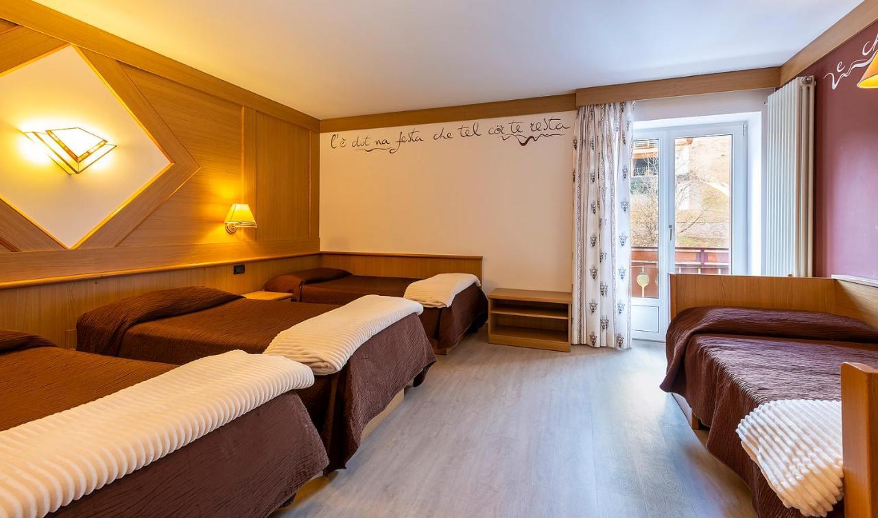 Hotel La Serenella Моэна Экстерьер фото