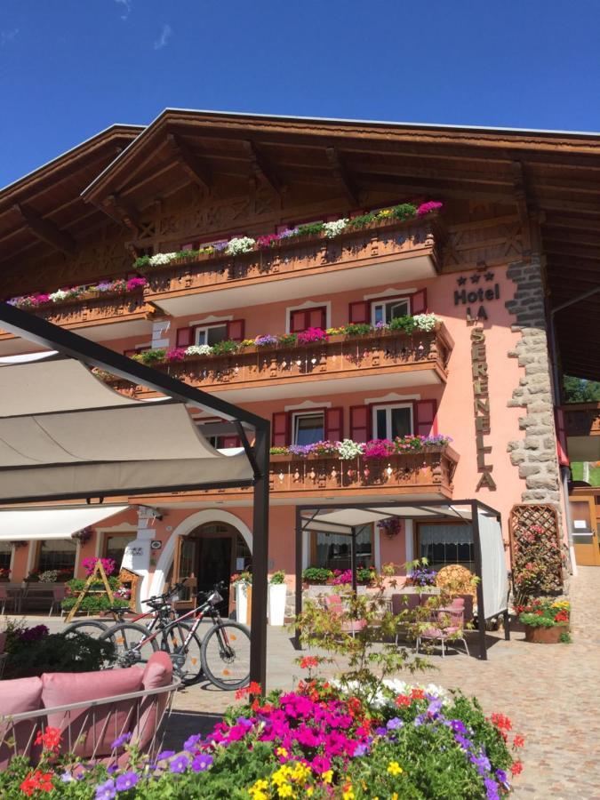 Hotel La Serenella Моэна Экстерьер фото