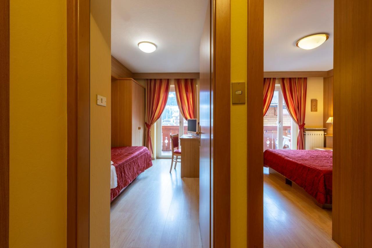 Hotel La Serenella Моэна Экстерьер фото