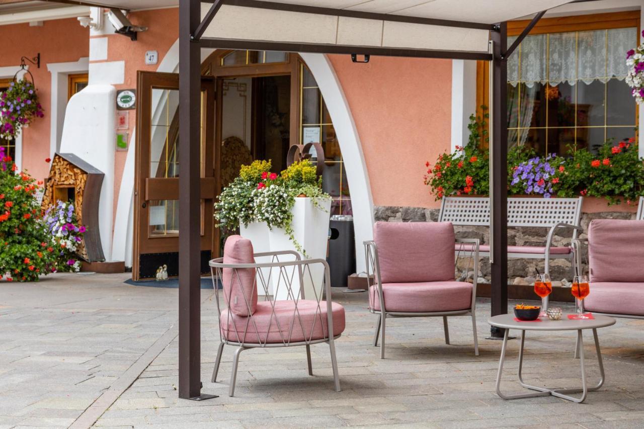 Hotel La Serenella Моэна Экстерьер фото
