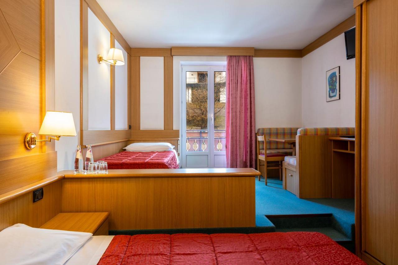 Hotel La Serenella Моэна Экстерьер фото